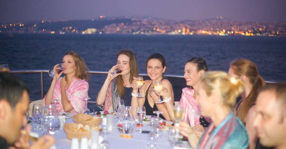 Tour 8 - Dinner Cruise - Gray Line Turkey - Turkey - Image 4
