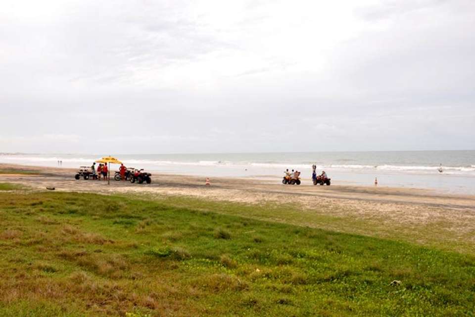 Tour To Lagoinha Beach - Tangol Tours - Brazil - Image 3