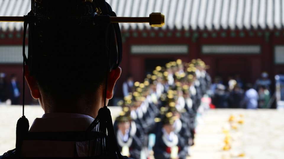 Traditional Seoul City Walking Tour (Full-Day) - Vip Travel - South Korea - Image 2