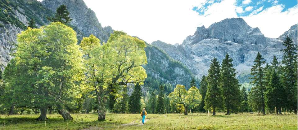 Trans Tyrol - Garmisch to Innsbruck Hike - Utracks - Germany - Image 2