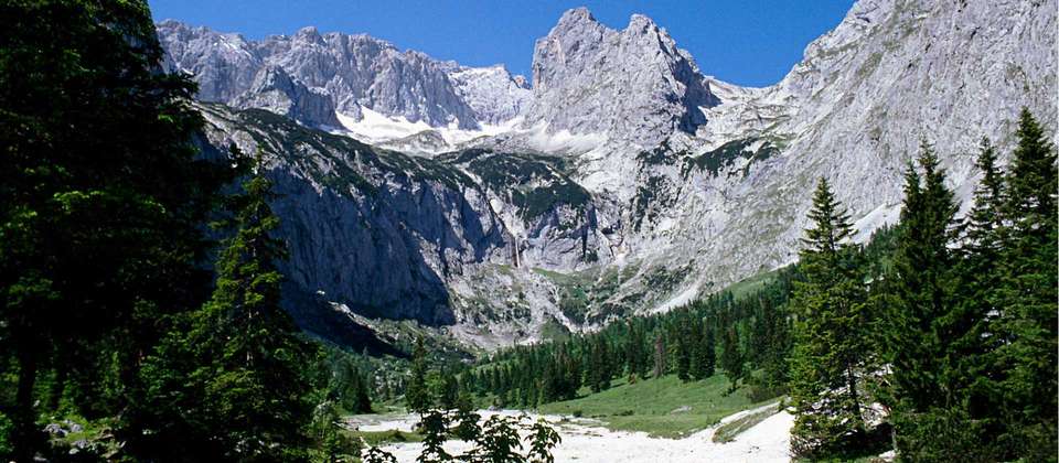 Trans Tyrol - Garmisch to Innsbruck Hike - Utracks - Germany - Image 4
