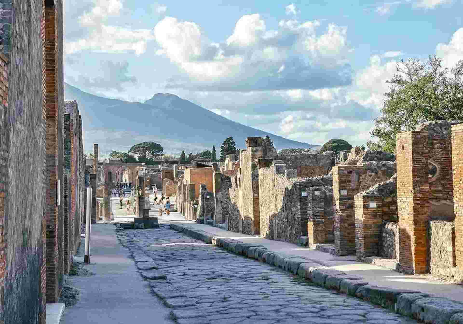 Treasures of Rome and Amalfi Coast