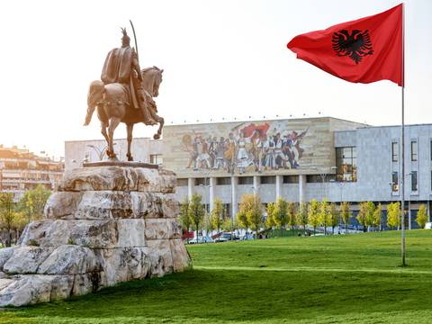 Tirana Explorer Tour: Trek Albania - 4 Days