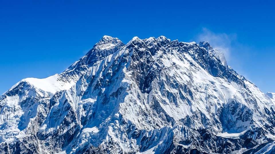 Trek to Ama Dablam Base Camp (12 Days) - Alpine Club Of Himalaya - Nepal - Image 2