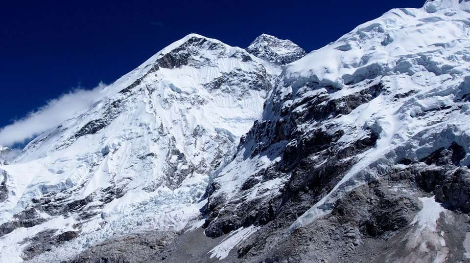 Trek to Ama Dablam Base Camp (12 Days) - Alpine Club Of Himalaya - Nepal - Image 3