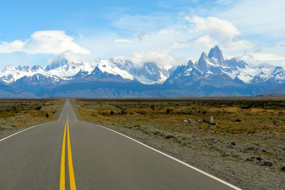 Trekking Adventure: Explore El Chaltén with Lunch Included - Tangol Tours - Argentina - Image 1