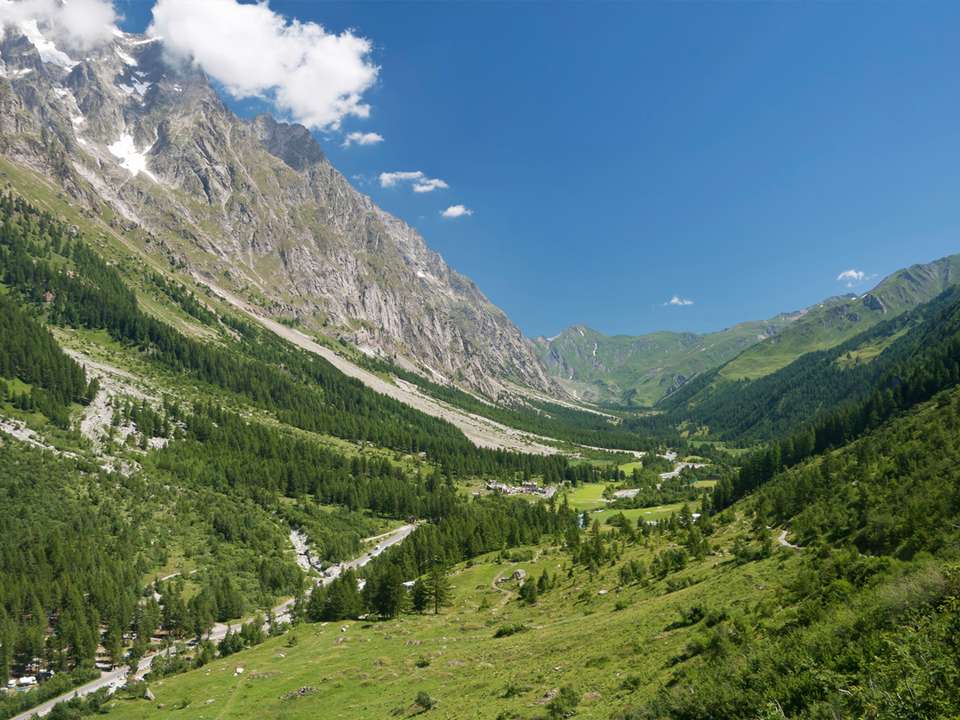 Trekking Mont Blanc - G Adventures - France - Image 4