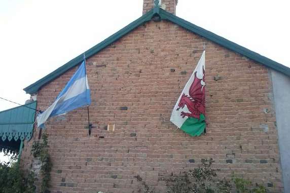 Image 4 of 6