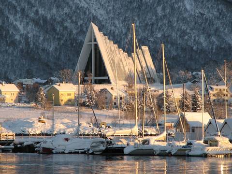 Norway Travel Deals: Tromso And The Northern Lights - 5 Days