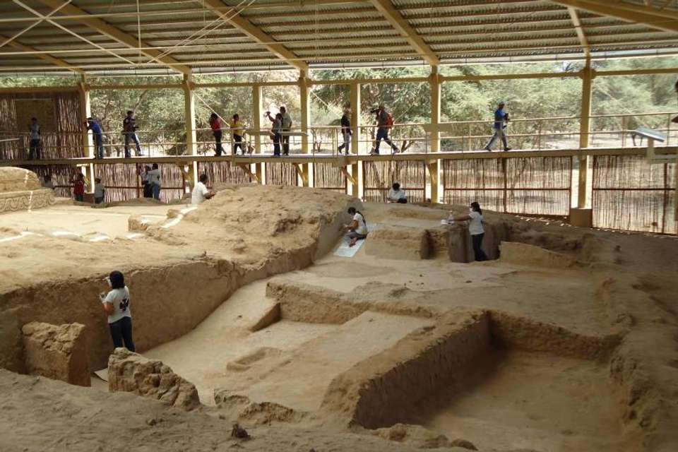 Tucume Pyramids & Las Balsas Huaca in Chiclayo - Tangol Tours - Peru - Image 2
