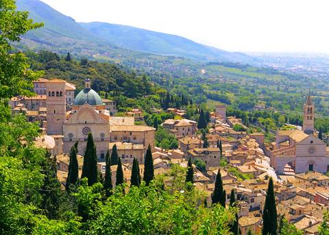 Tuscan & Umbrian Countryside Featuring Italy's Charming Hill Towns - October 2026
