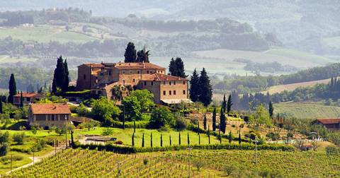 Wine Tasting Tour: Tuscany Walking And Wine