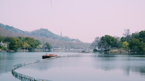 Image 2 of 6