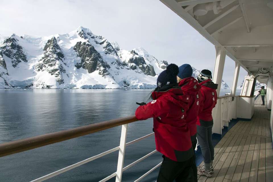 Ultimate Antarctic Circle Crossing (Ocean Albatros) - Intrepid Travel - Argentina - Image 8