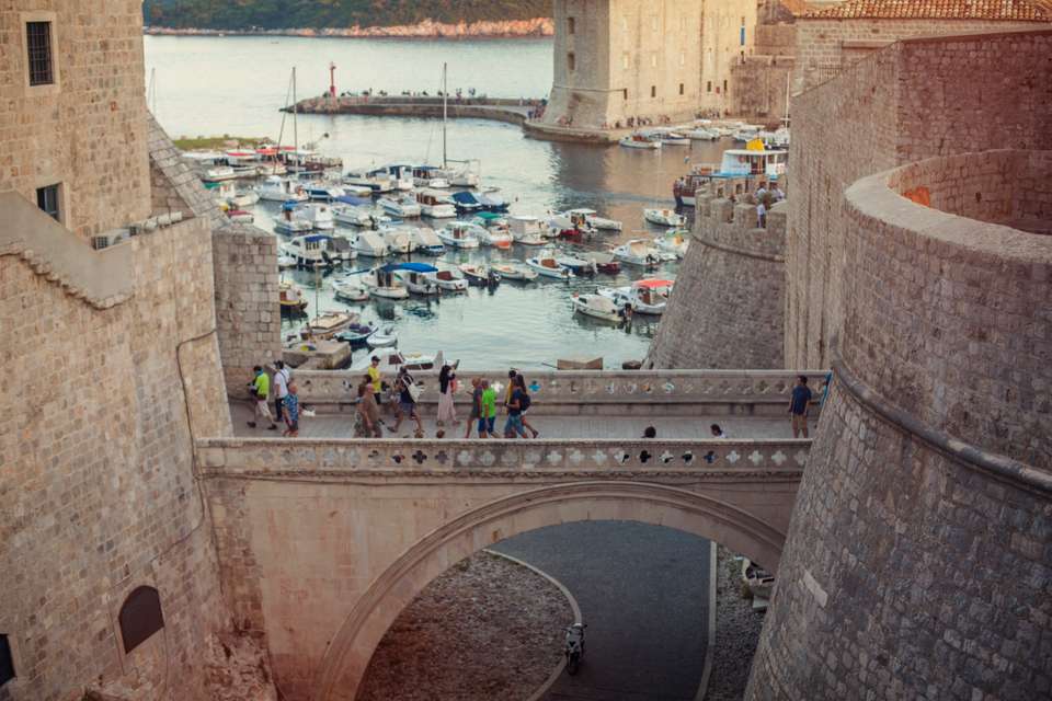 Ultimate Europe: Berlin, Tuscany & Greek Temples - G Adventures - Holland