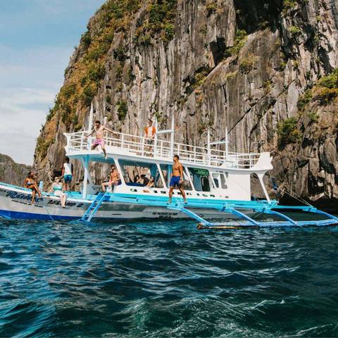 Cultural, Religious And Historic Sites Tour: Ultimate Philippines Island Hopping