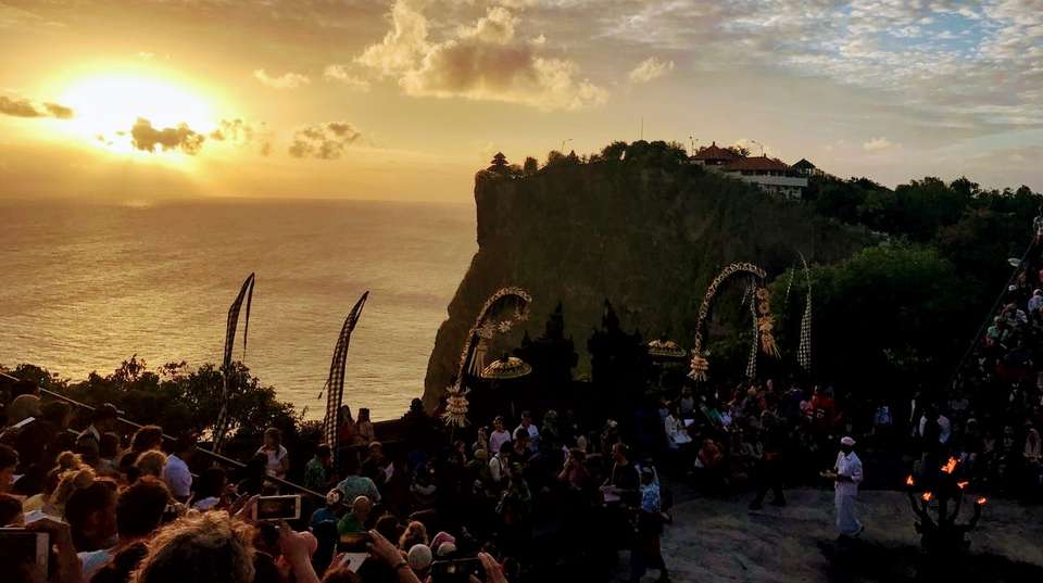 Uluwatu Temple & Sunset Tour - Edy Smile Tour - Indonesia - Image 2