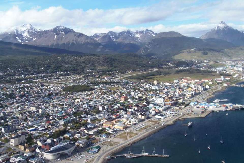 Ushuaia City Helicopter Ride - Tangol Tours - Chile - Image 3