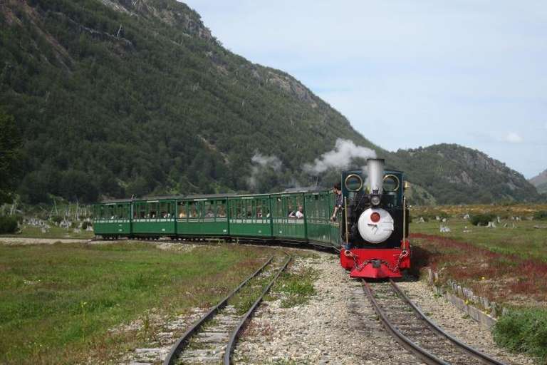 Ushuaia Sightseeing Tour with Transfers Included trip - alternative tour available