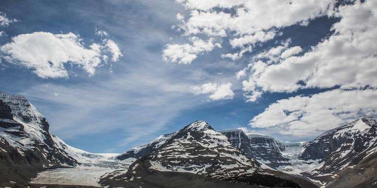 Canada Natural landmarks sightseeing Tour: Vancouver Island & Northern Rockies