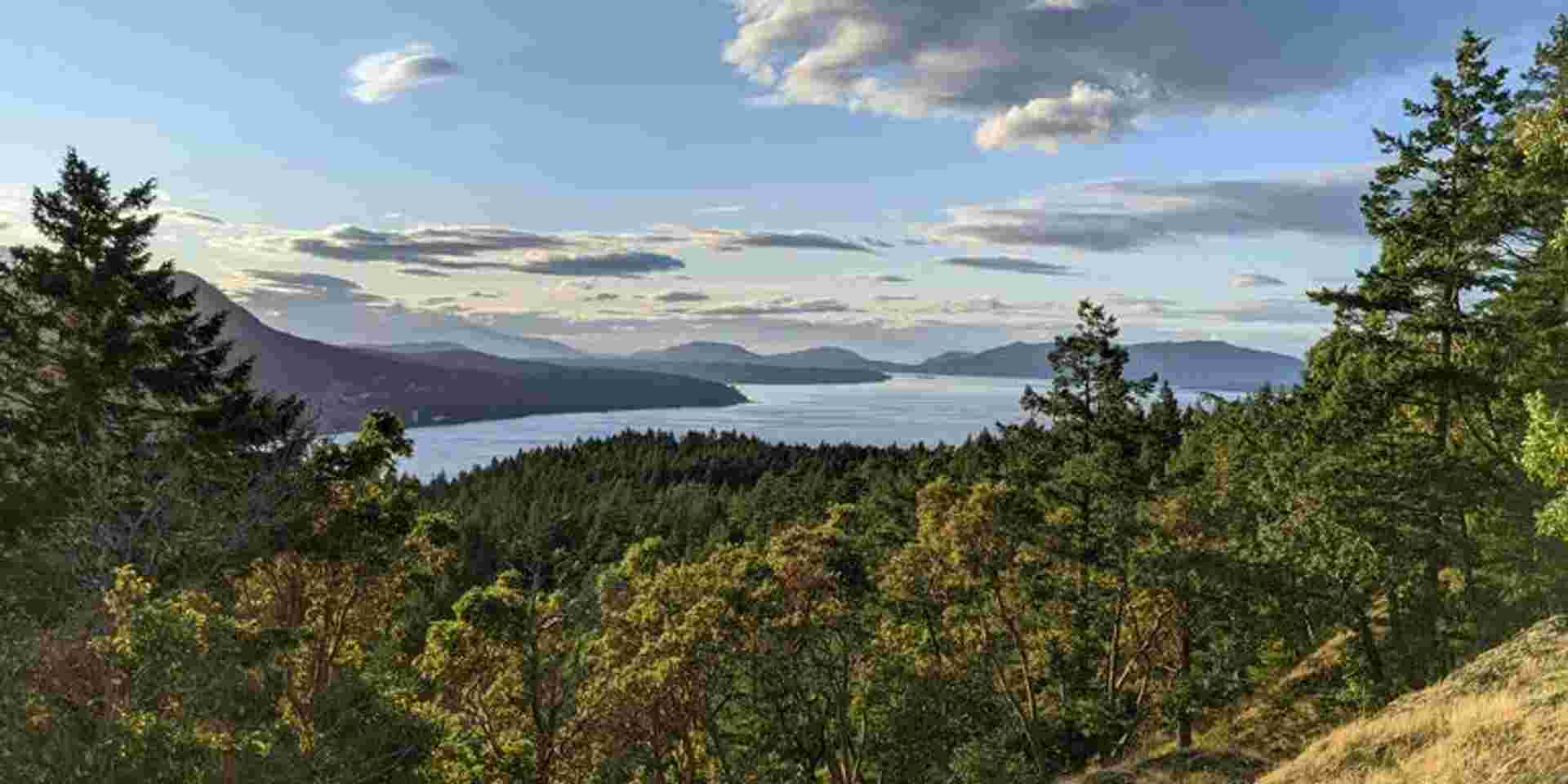 Vancouver Island: Victoria, the Broken Group Islands & Salt Spring