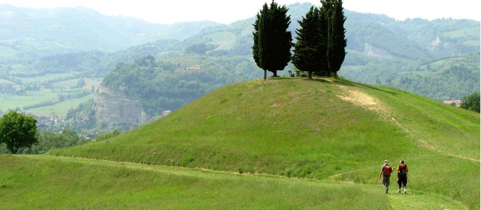 Via Degli Dei: Bologna to Florence - Utracks - Italy - Image 2