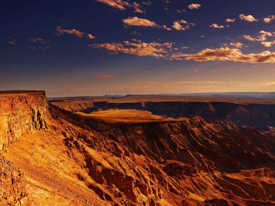 Victoria Falls to Table Mountain - 20 days - On The Go Tours - Zimbabwe - Image 9