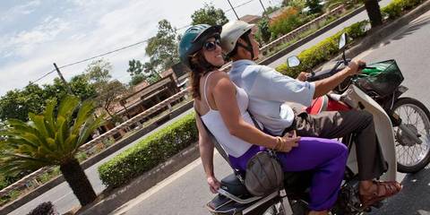 Vietnam City Sightseeing Tour: Vietnam Adventure: Hoi An, Beaches & Ho Chi Minh City