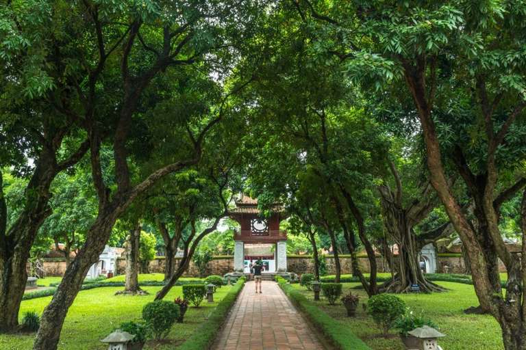 Vietnam & Cambodia Tour with Halong Bay & Mekong River Cruise trip - alternative tour available