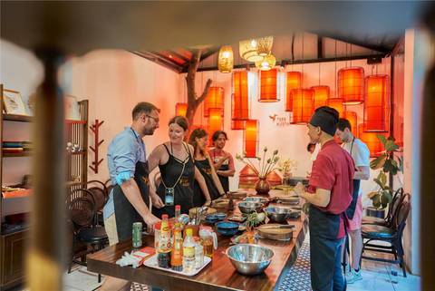 Hanoi Cultural, Religious And Historic Sites Tour: Vietnam Circuit (from Hanoi) Express Travel Pass