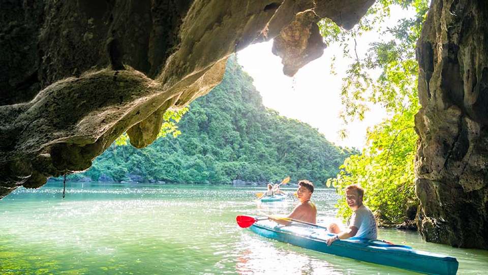 Vietnam Experience 12 day - Intro Travel - Vietnam - Image 2