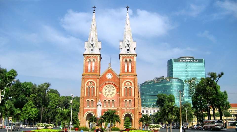 Vietnam Highlights 6 Days - Threeland Travel - Vietnam - Image 6
