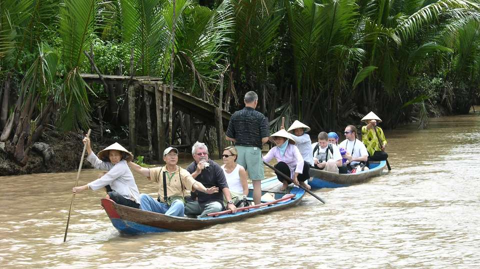 Vietnam Highlights 6 Days - Threeland Travel - Vietnam - Image 8