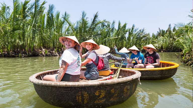 Hanoi Local boat rides Tour: Vietnam Intro 12 day