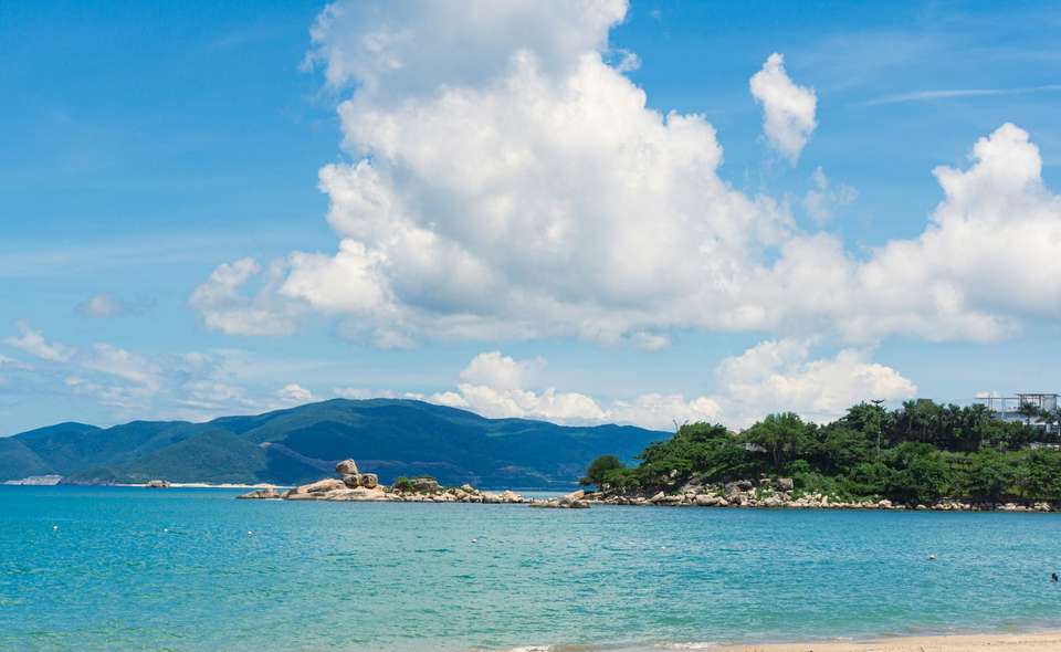 Vietnam Luxury Tour - Tweet World Travel - Vietnam - Image 11