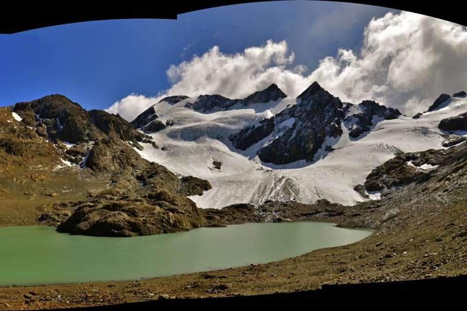 Vinciguerra Glacier Trekking - Tangol Tours - Chile - Image 5