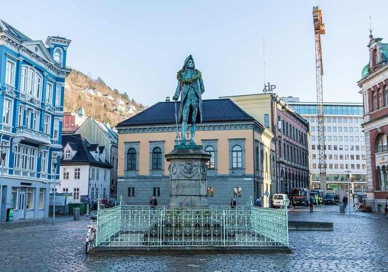 Scandinavia Winter adventure Tour: Vision of Norwegian Fjords in Winter