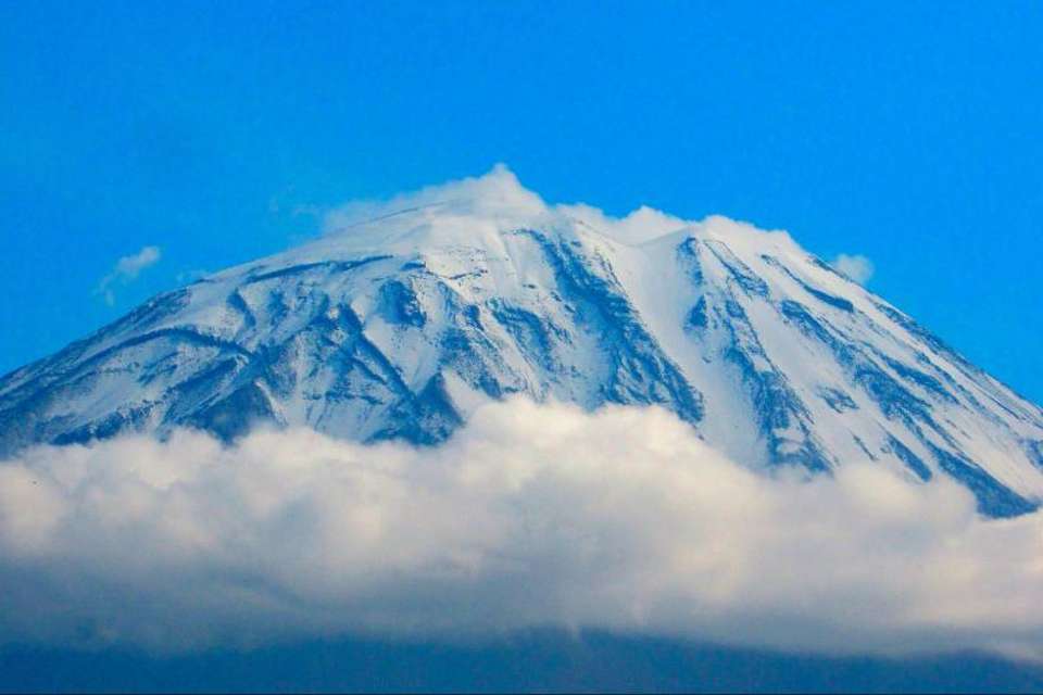 2-day Climbing Misti Volcano - Tangol Tours - Peru - Image 6