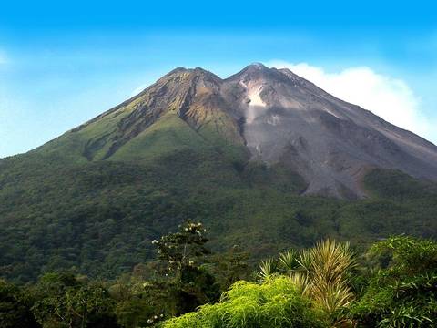 Volcanoes And Cultural Treasures, French-speaking Guide - November 2026
