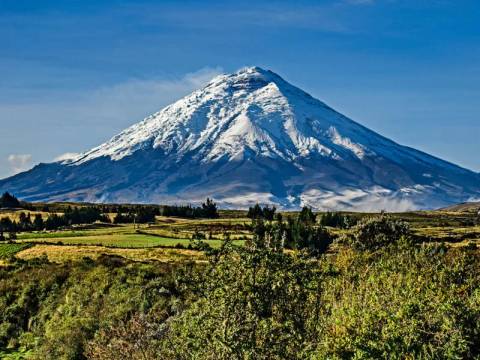 South America Last Minute Deals: Volcanoes And Galapagos