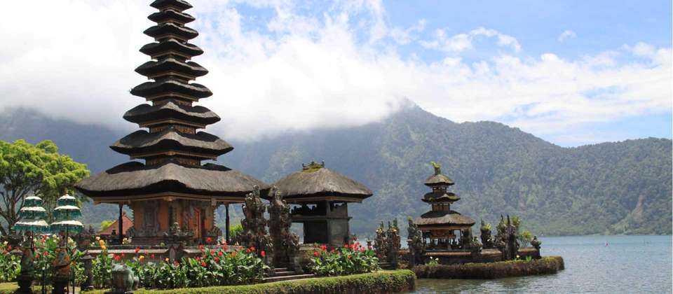 Volcanoes of East Java - World Expeditions - Indonesia - Image 3