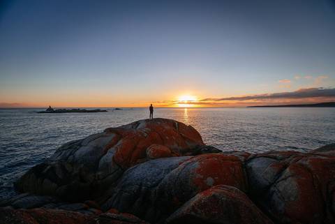Oceania Small Group Tours: Walk Tasmania's Bay Of Fires