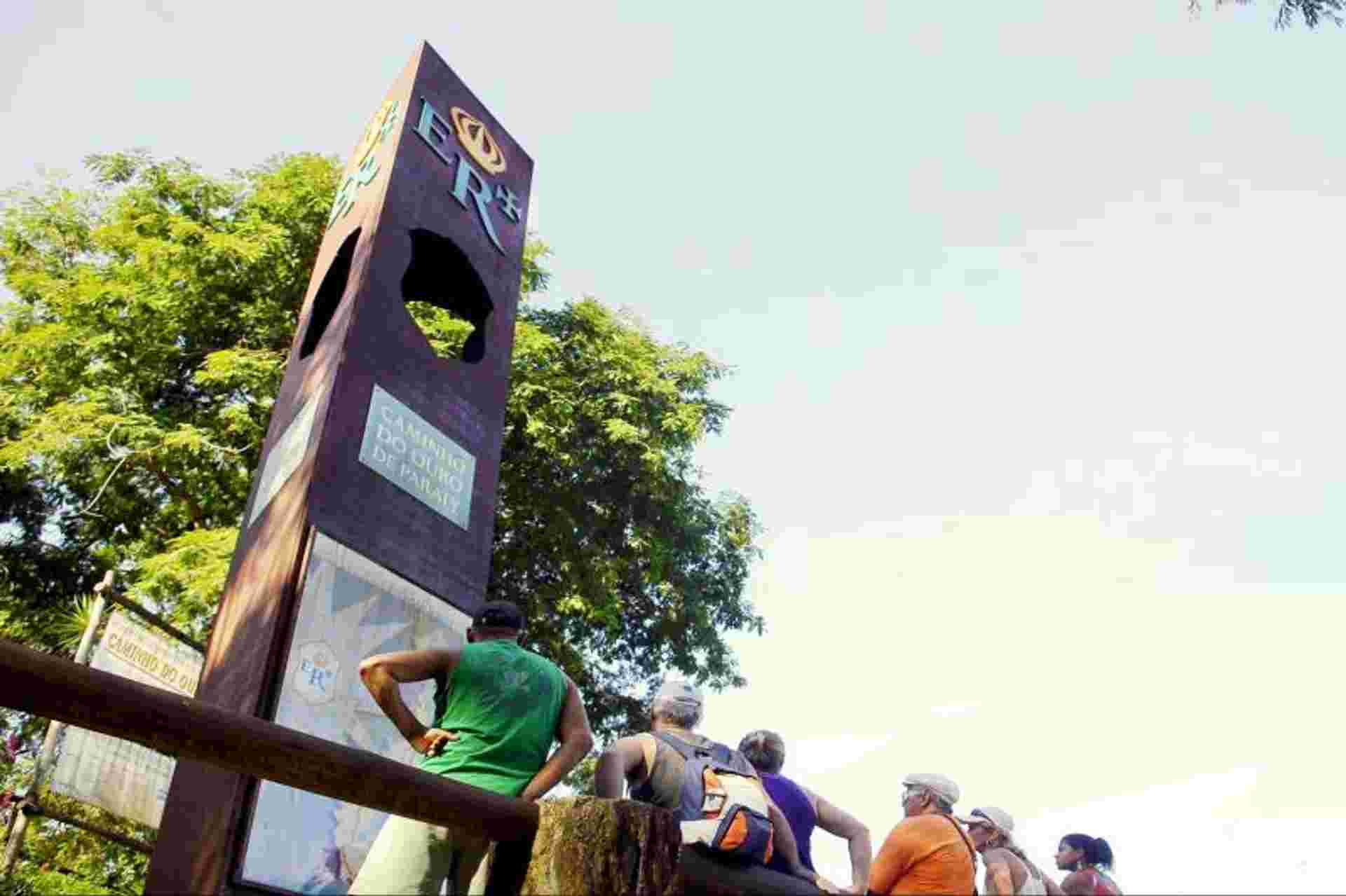 Walk Through Caminho Do Ouro From Paraty Cunha