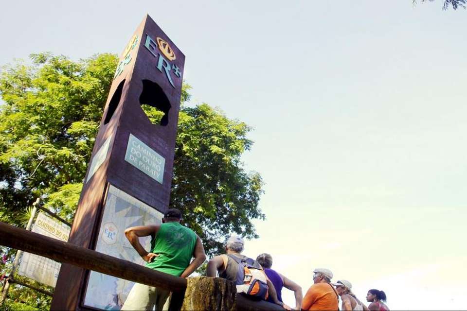 Walk Through Caminho Do Ouro From Paraty Cunha - Tangol Tours - Brazil - Image 1
