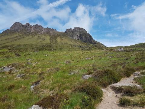 Ullapool Adventure Tour: Walk Up Stac Pollaidh For A Magnificent View