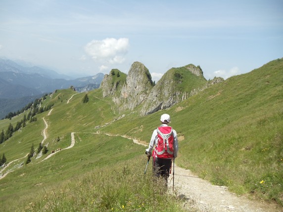 Image 2 of 9
