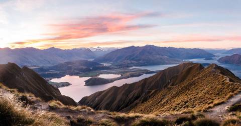 Adventure Tour: Walking In New Zealand