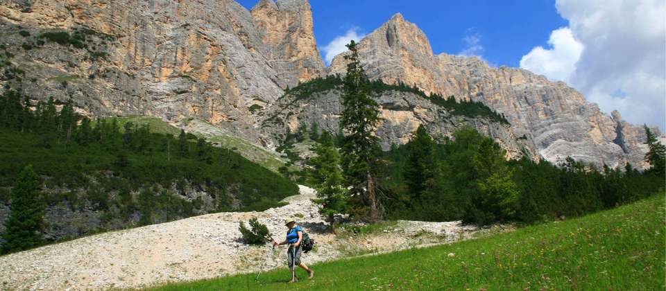 Walking in the Dolomites - Walkers' Britain - Italy - Image 7