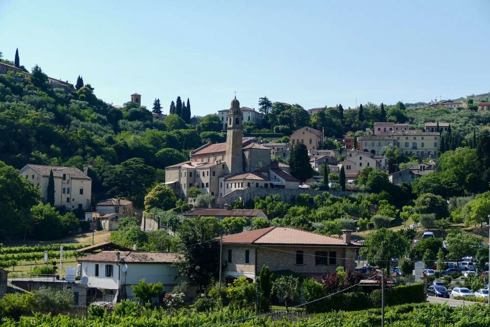 Walking in the Venetian Hills - undefined - Image 2
