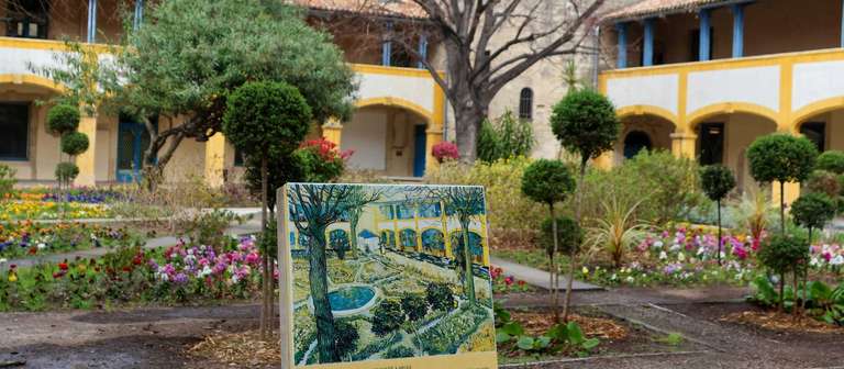 France Sightseeing Tour: Walking In Van Gogh's Provence